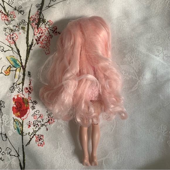 Rainbow High Bella Parker Fashion Doll MGA 2019 Pink Hair - Picture 5 of 10